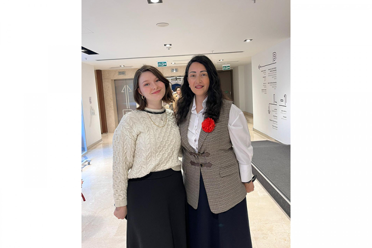 “24 Kasım Öğretmenler Günü Coşkusu: Öğretmenlerimizin İzinde, Eğitimin Geleceği” İKÜ’de Kutlandı